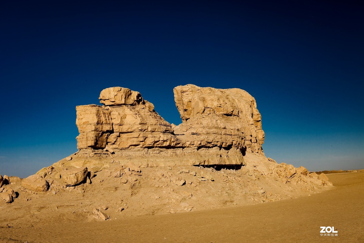 海西蒙古族藏族自治州乌苏特水上雅丹地质公园