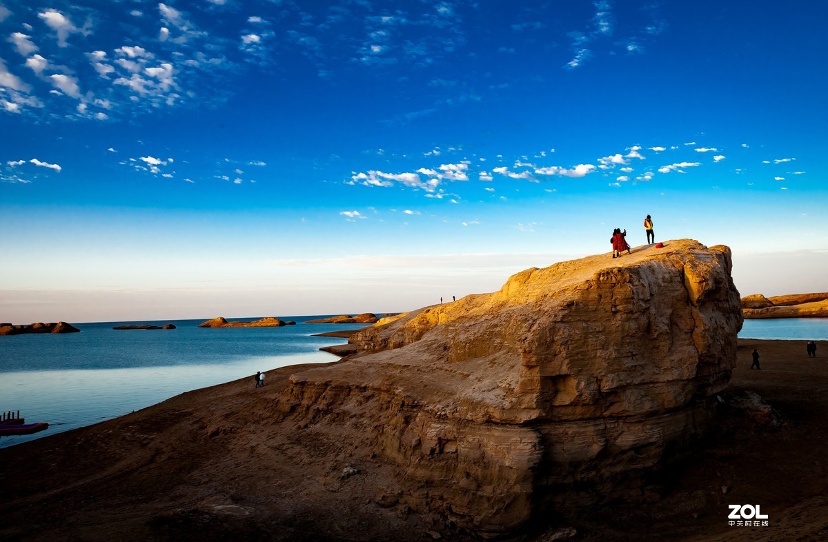 海西蒙古族藏族自治州乌苏特水上雅丹地质公园
