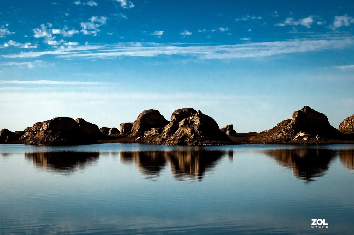海西蒙古族藏族自治州乌苏特水上雅丹地质公园