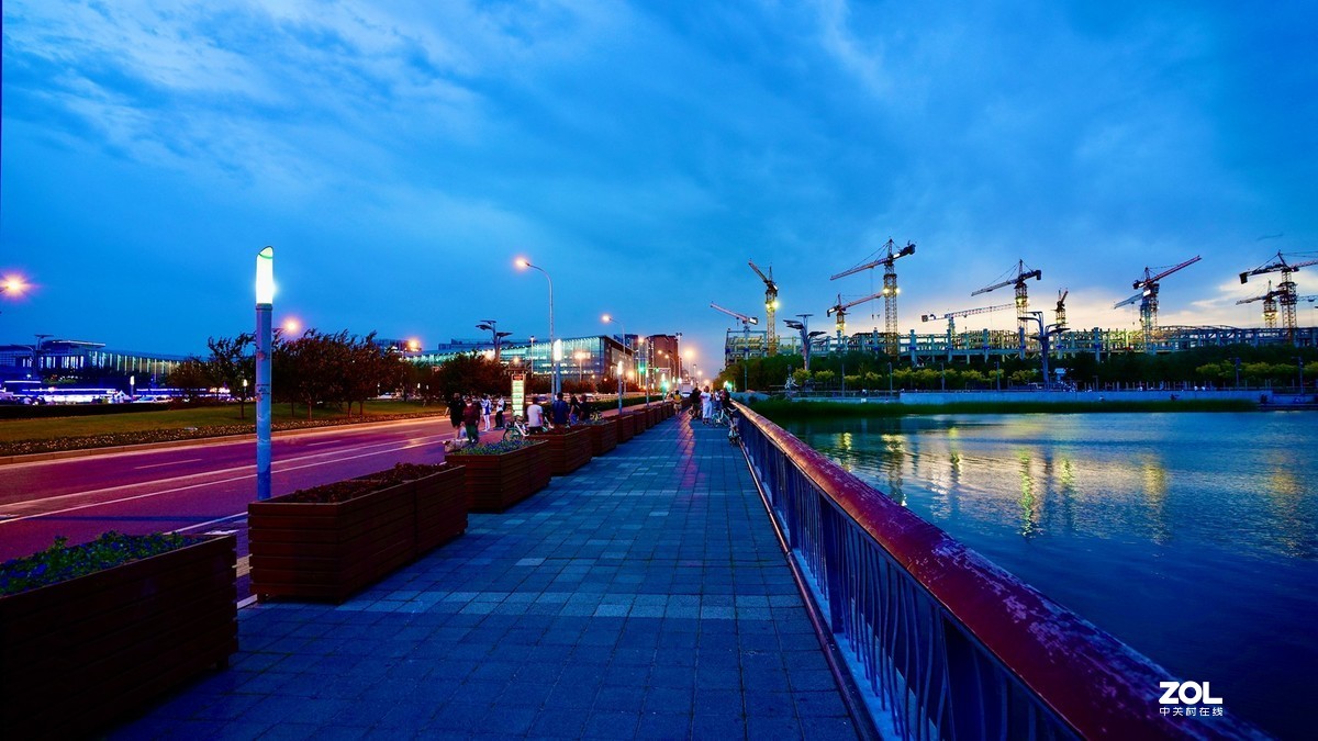 奥利匹克水上公园夜景