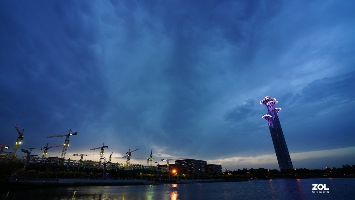 奥利匹克水上公园夜景