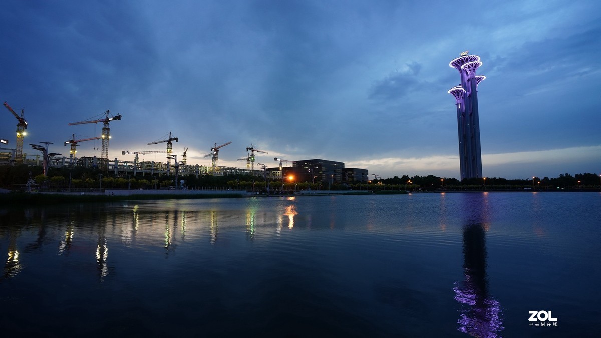 奥利匹克水上公园夜景