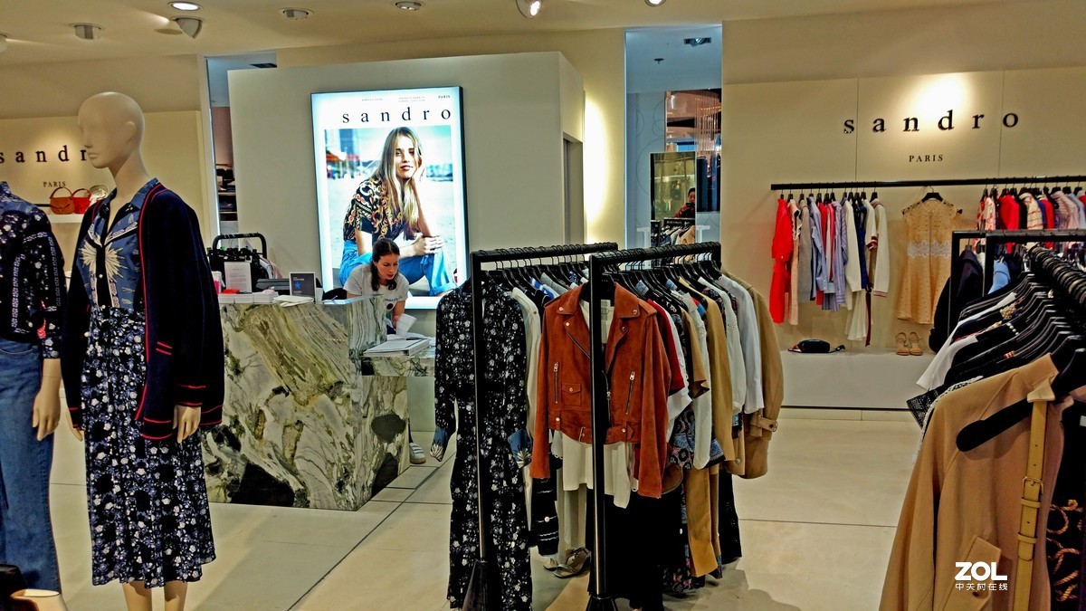 德 国 ------ 柏林：逛柏林老佛爷