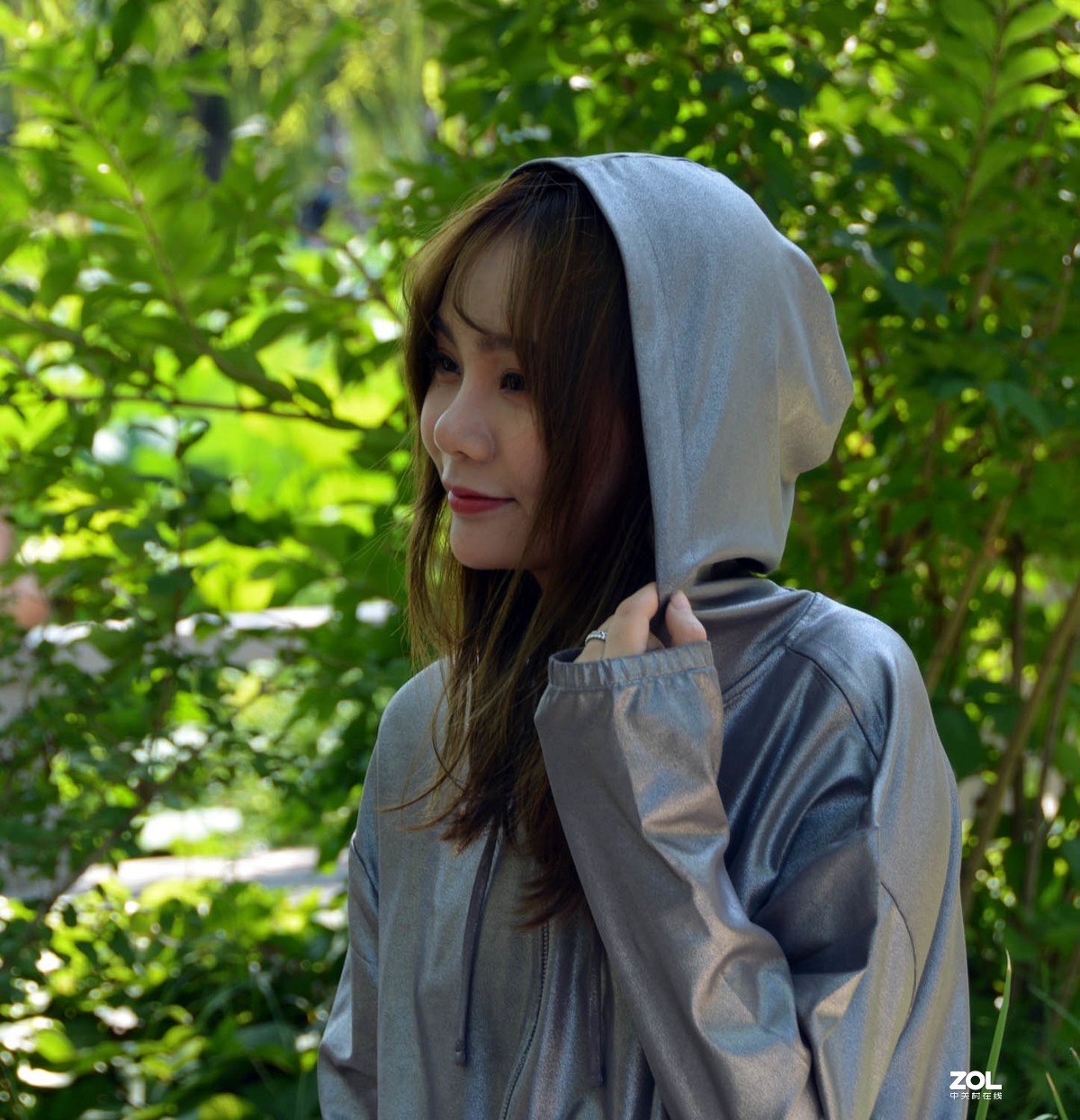 #激萌夏日 美人来袭# 陶然亭外拍-----顽皮