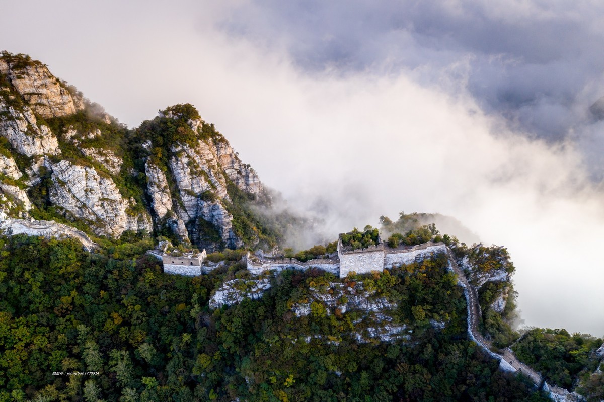 箭扣长城夕阳云海