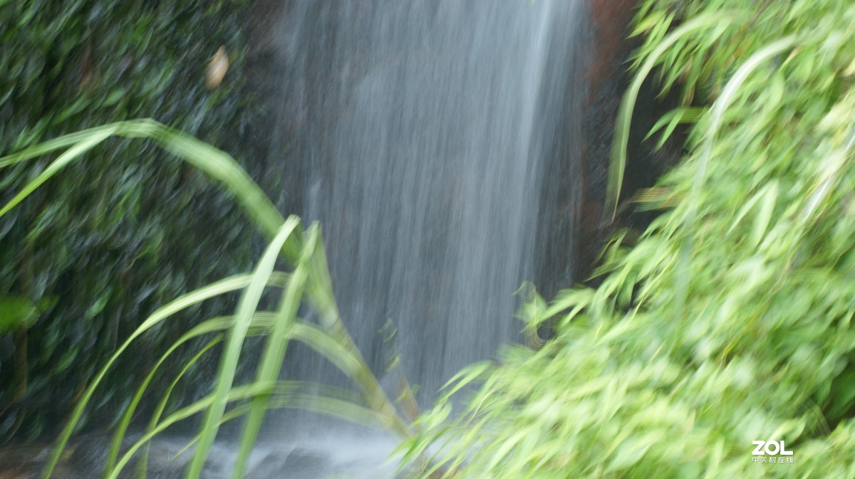 深圳羊台山公园之《龙溪流水》