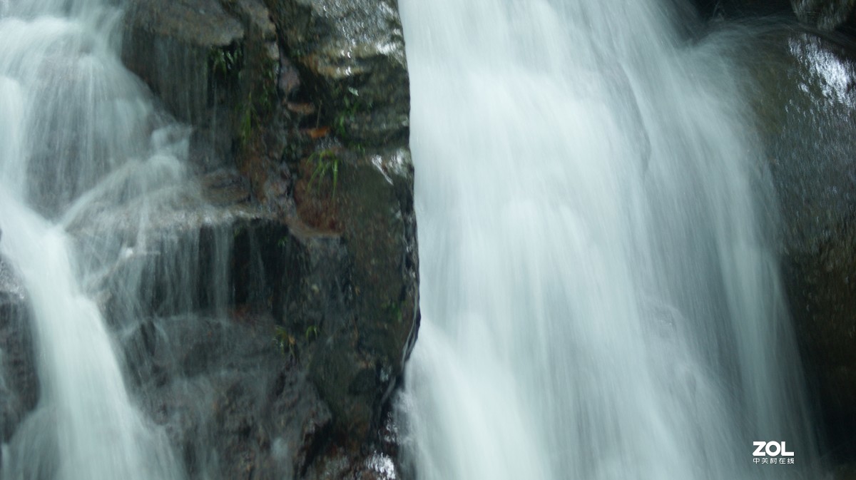 深圳羊台山公园之《龙溪流水》