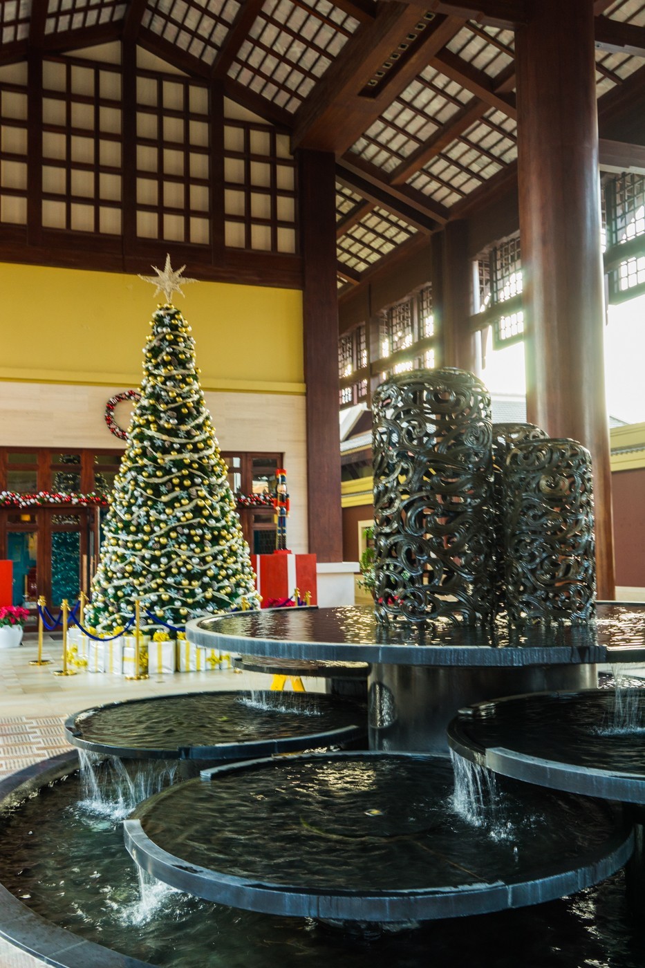 三亚------亚龙湾希尔顿、丽思卡尔顿、珀尔曼酒店和亚龙湾森林公园