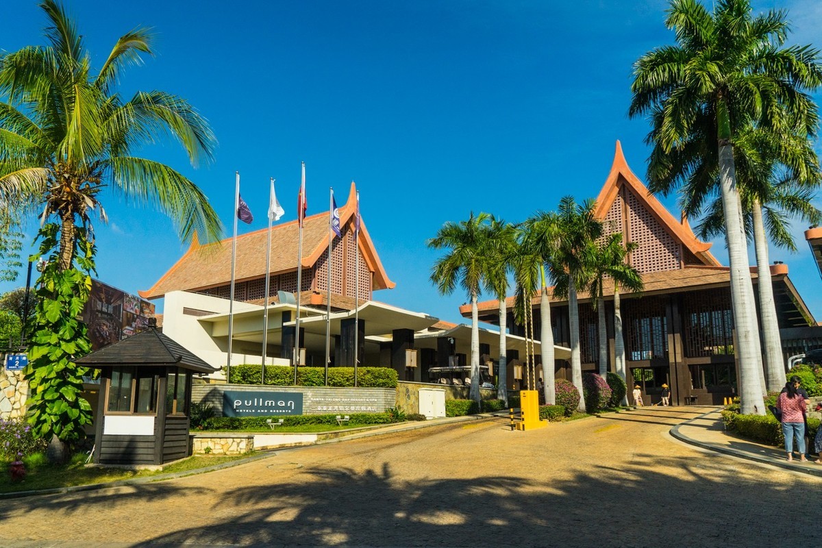 三亚------亚龙湾希尔顿、丽思卡尔顿、珀尔曼酒店和亚龙湾森林公园