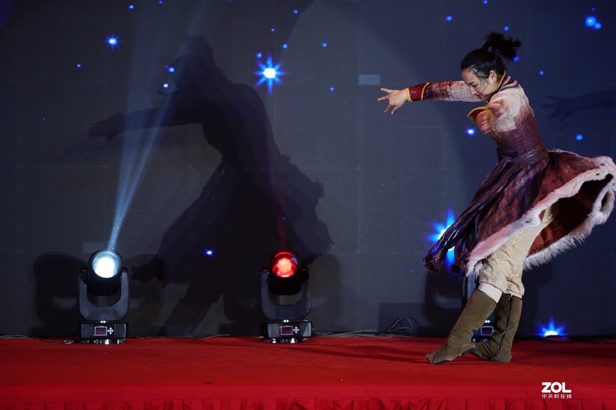 一组舞台照-优美的民族舞