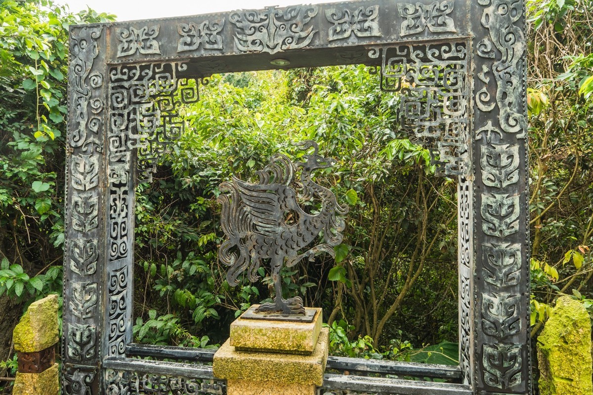 三亚------亚龙湾希尔顿、丽思卡尔顿、珀尔曼酒店和亚龙湾森林公园