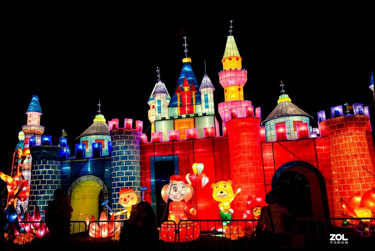 上海2016年魔灯嘉年华游记————世博公园一腚红灯会