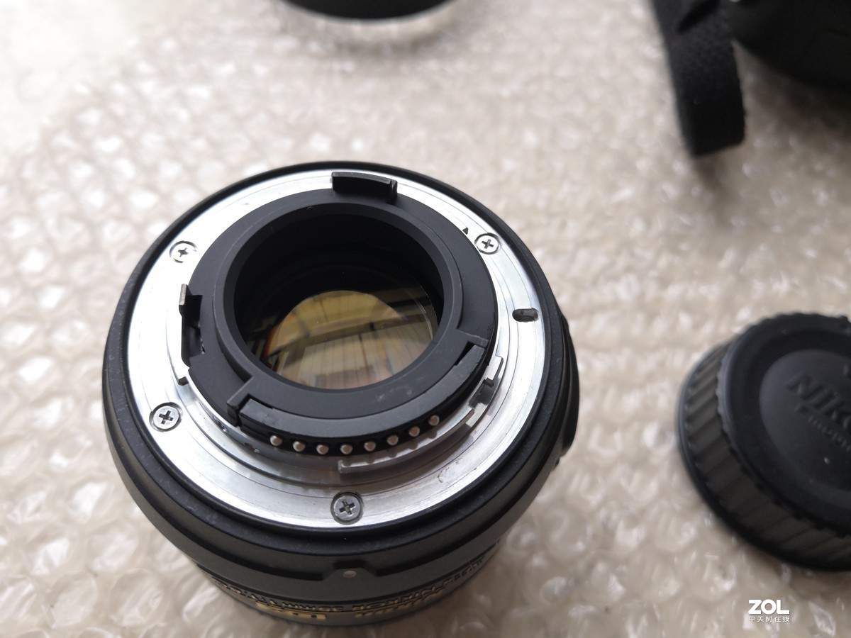 让DX 35 1.8G 满血开挂——为改善全幅上使用时的暗角而改造镜头尾部