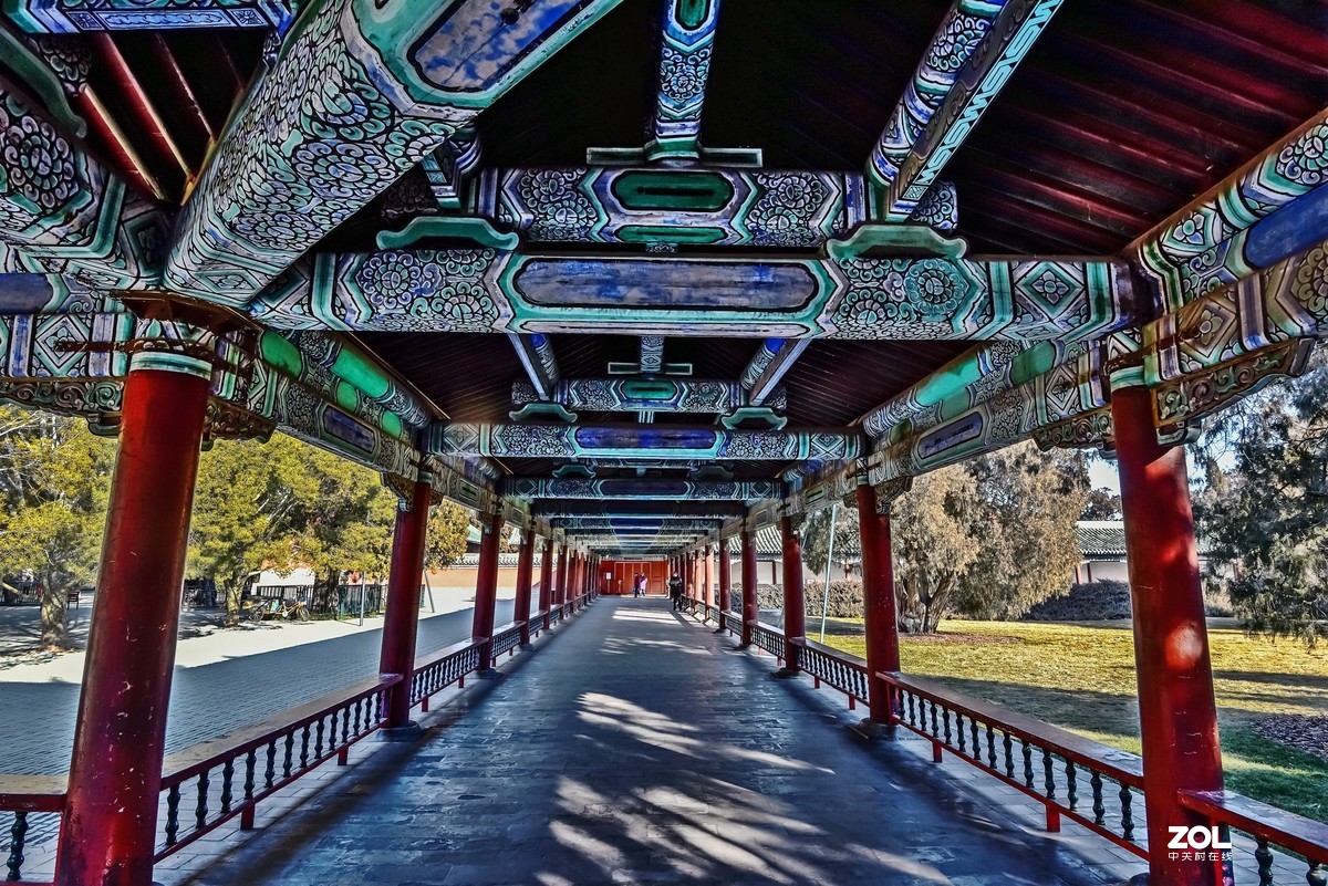 往日熙熙攘攘，今日冷冷清清（2月1日拍摄于天坛公园）