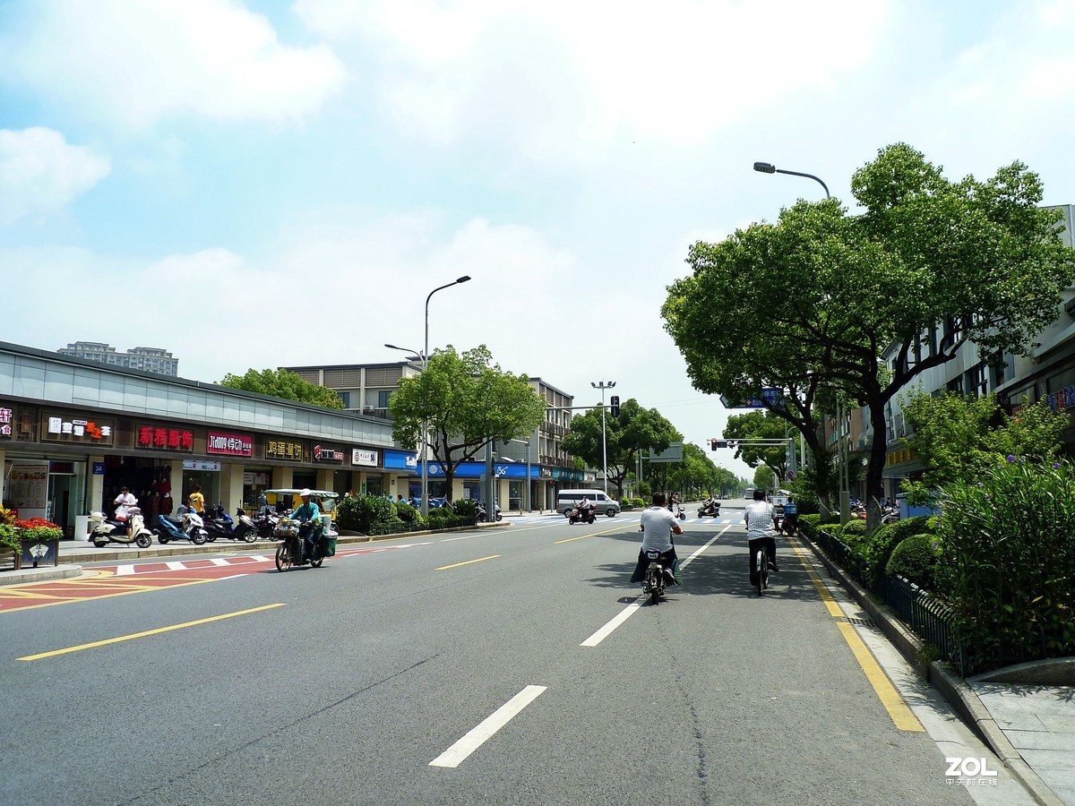 机不在新老，拍几张街景