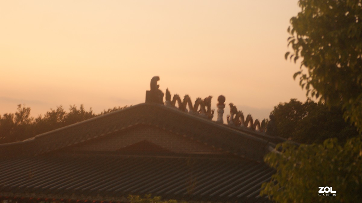 夕阳下的《落日美景》