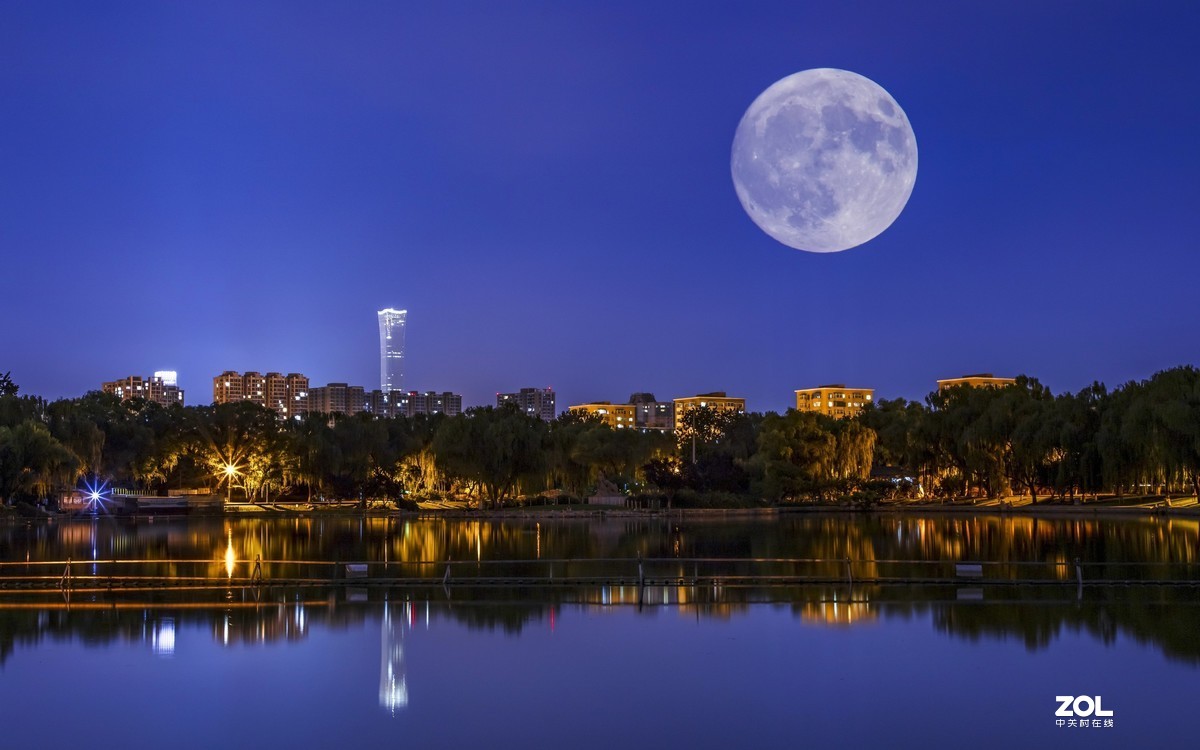 祝朋友们中秋节快乐！！！