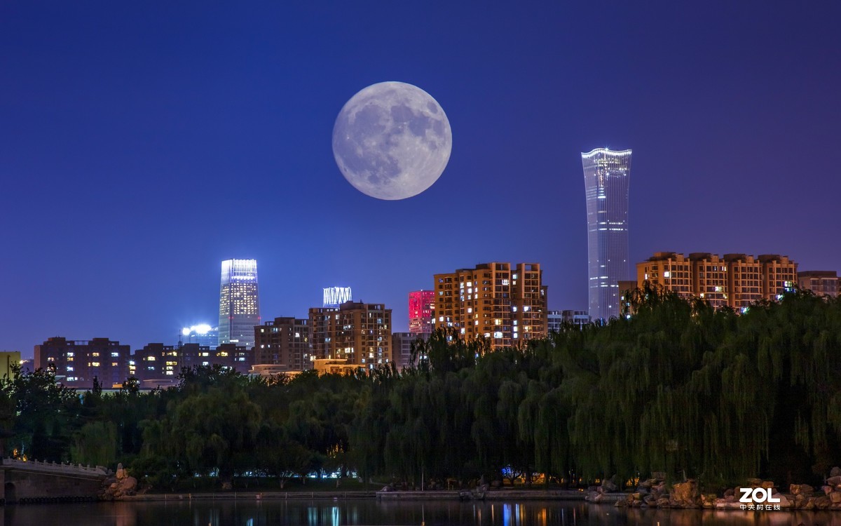 祝朋友们中秋节快乐！！！