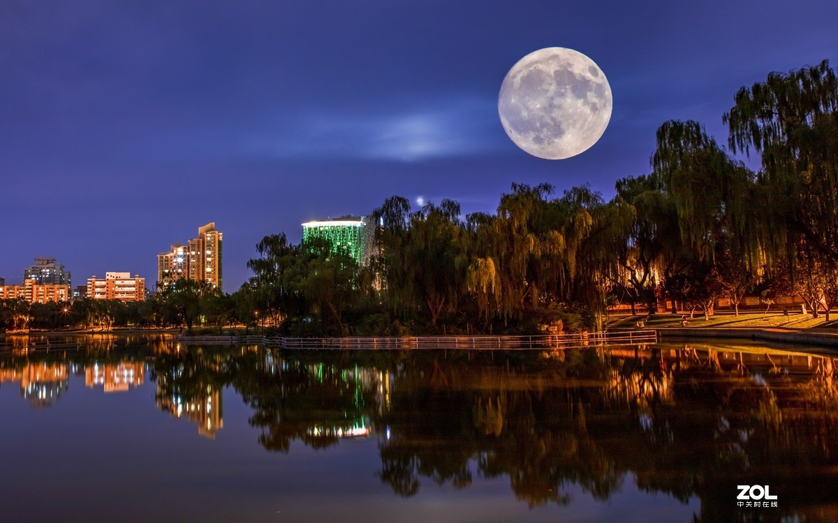 祝朋友们中秋节快乐！！！