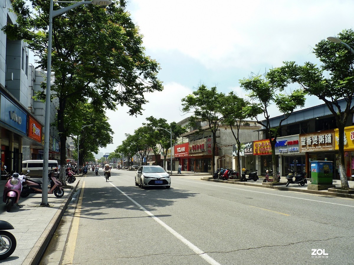 机不在新老，拍几张街景