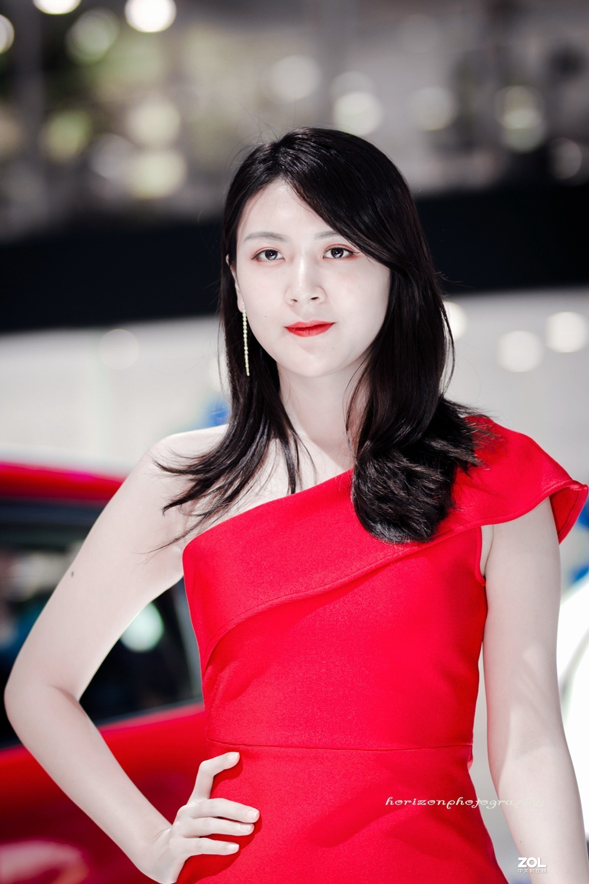 一组85镜头下的车模