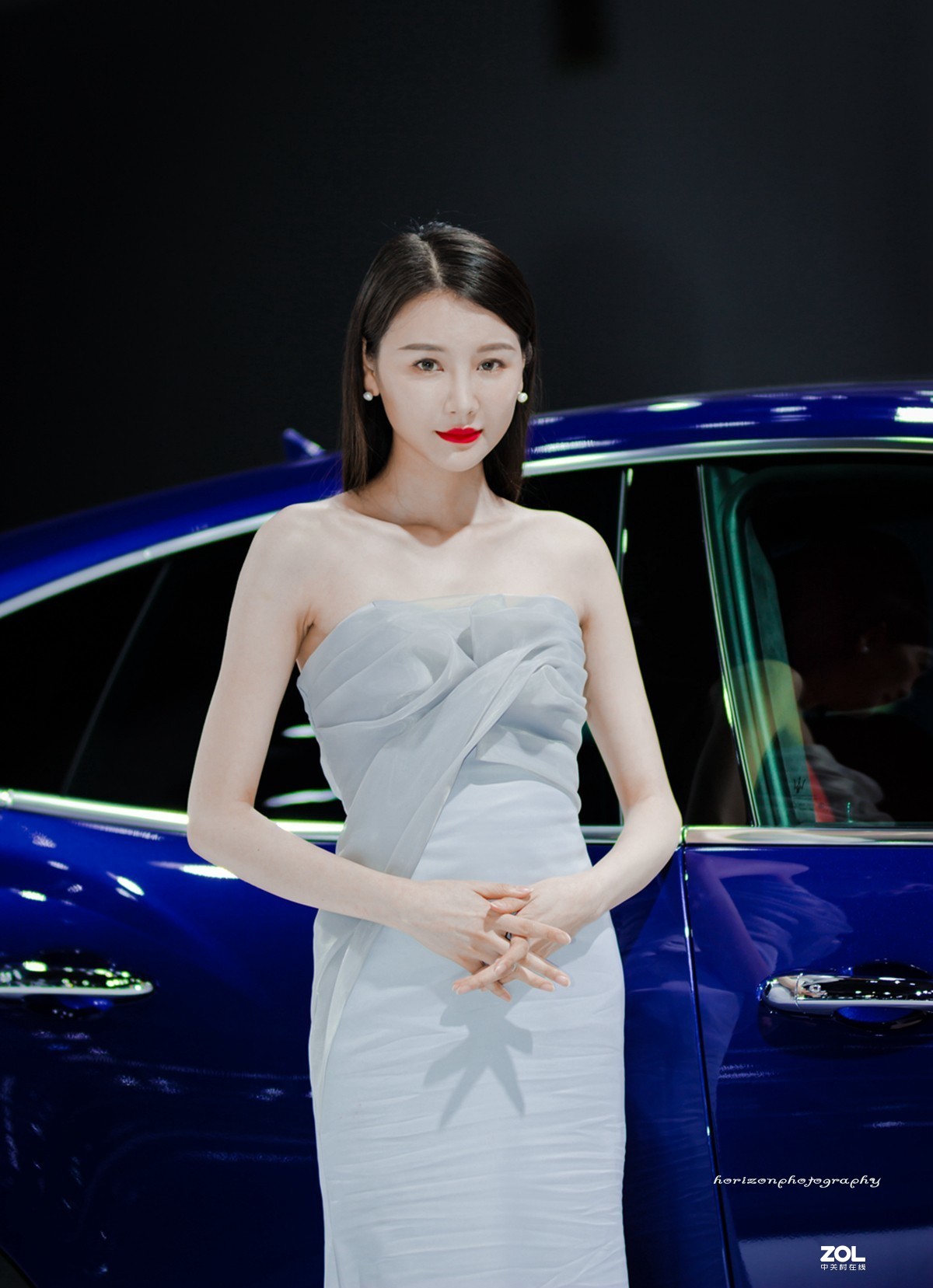 一组85镜头下的车模