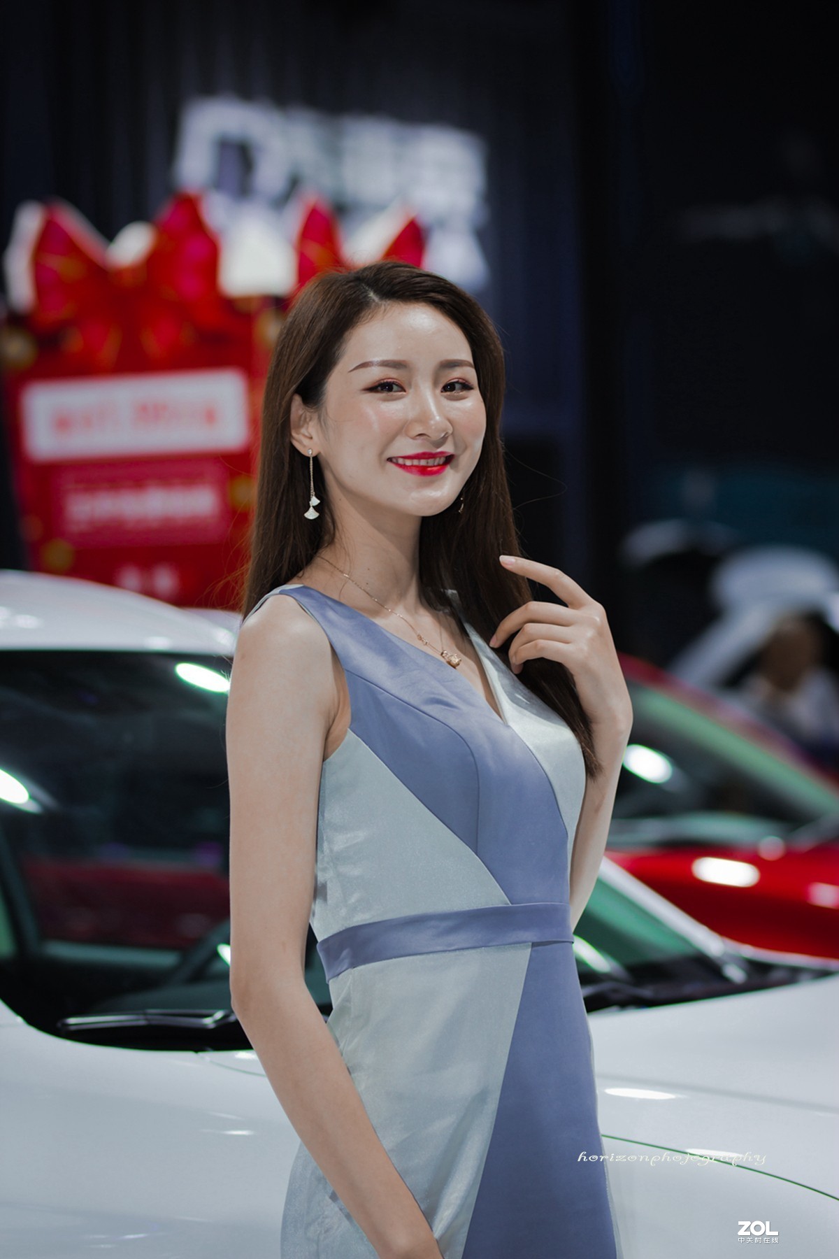 一组85镜头下的车模