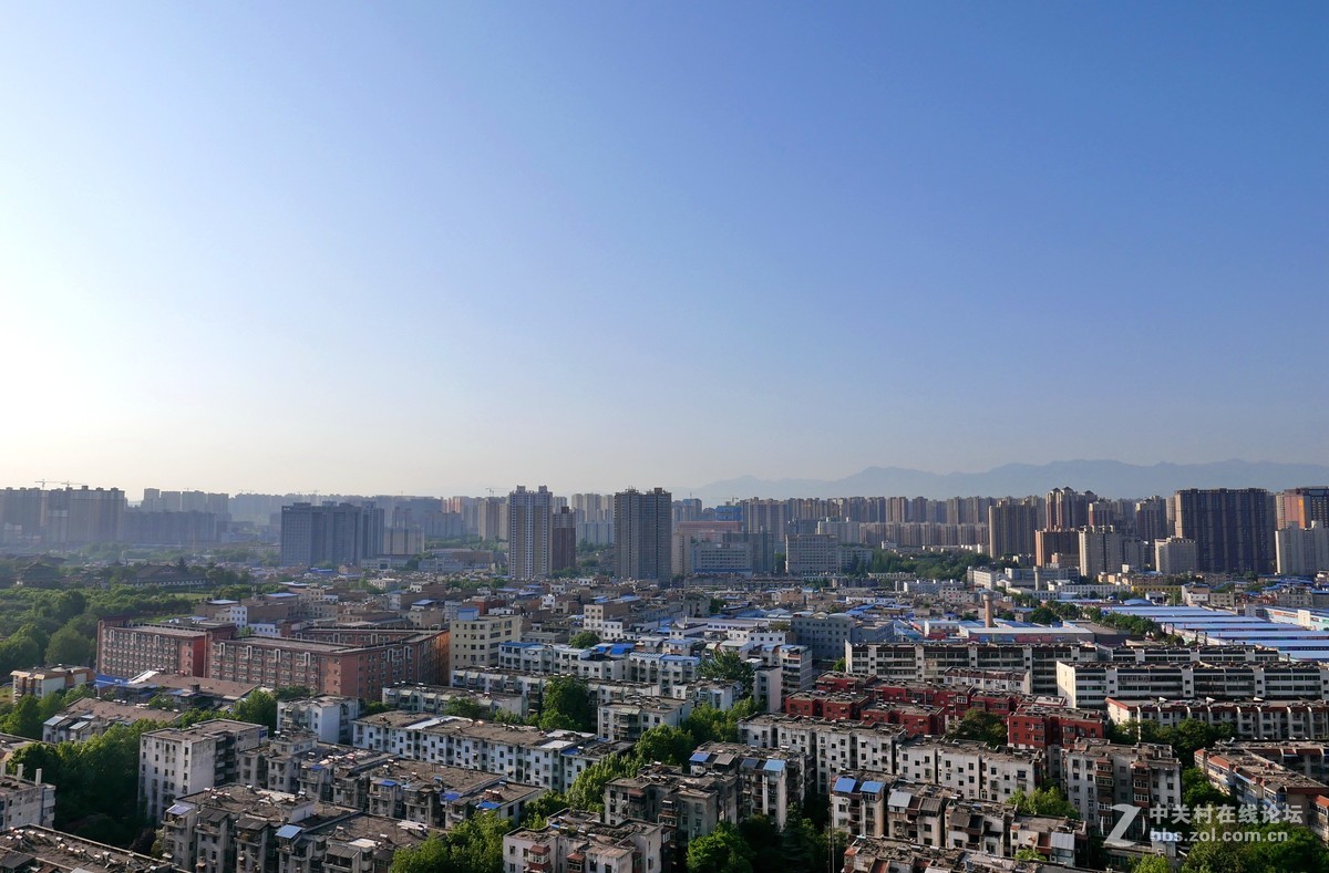 富士X-T30+ 16mm/F2.8与D-LUX 7对比