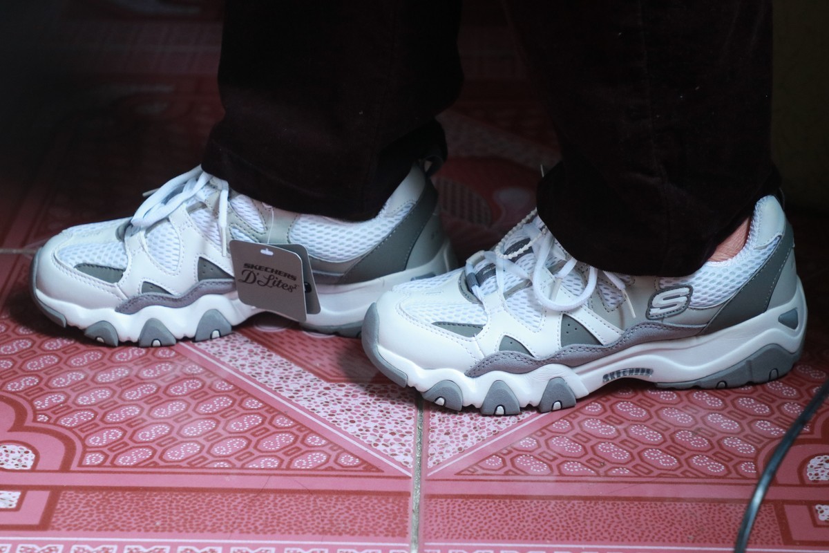 休闲运动鞋脚的诱惑 [22P]