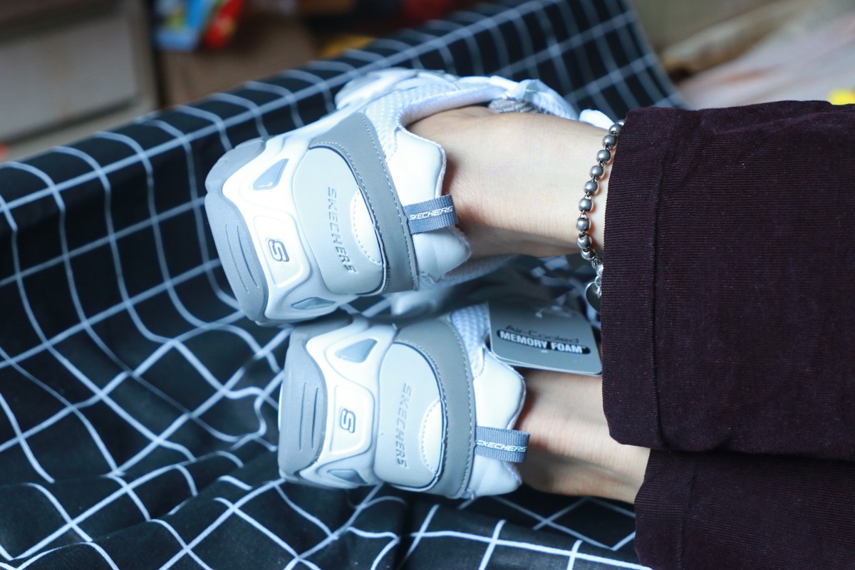 休闲运动鞋脚的诱惑 [22P]