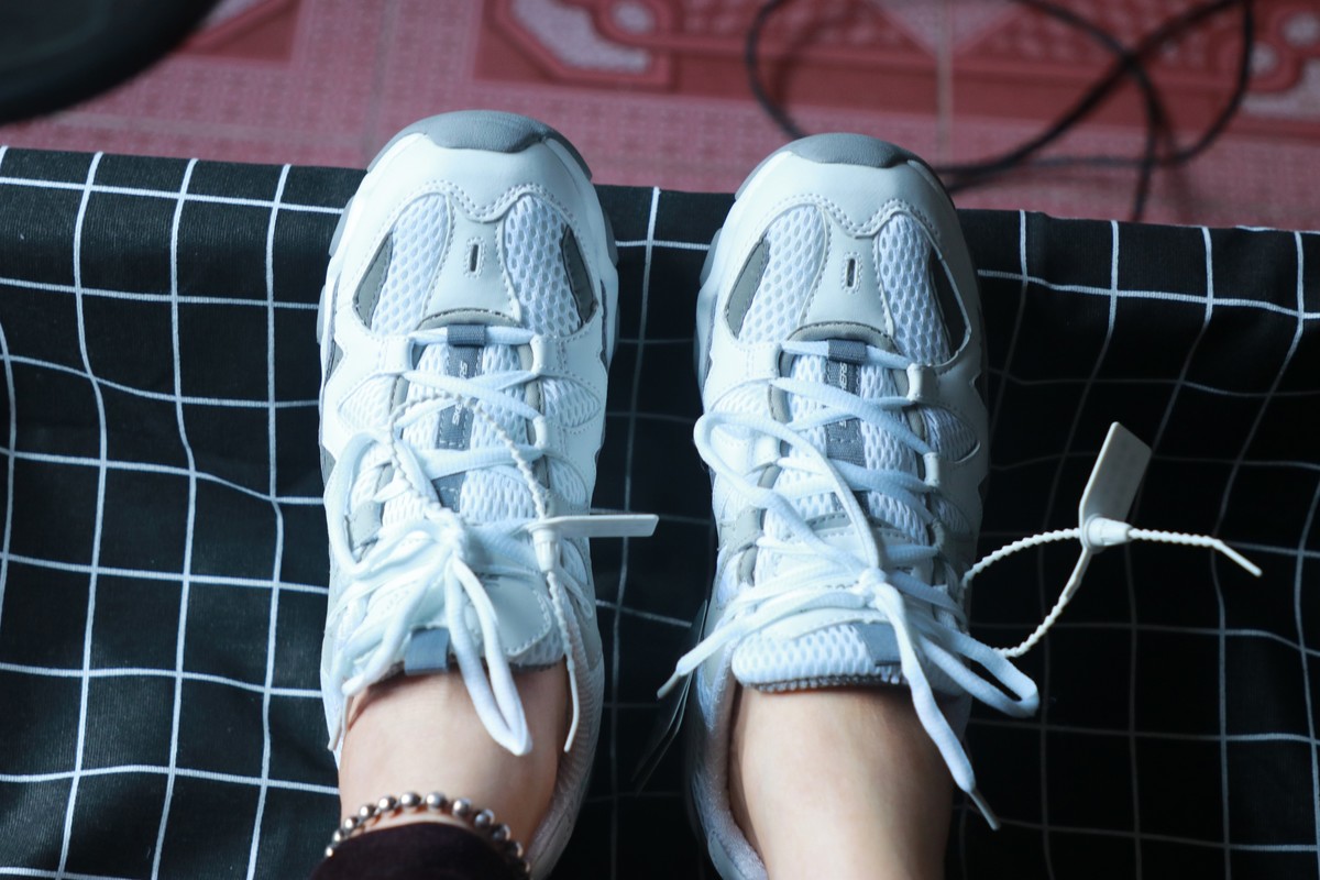 休闲运动鞋脚的诱惑 [22P]