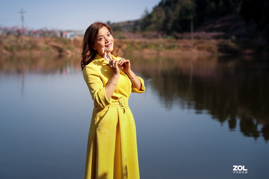 阳春三月桃花开