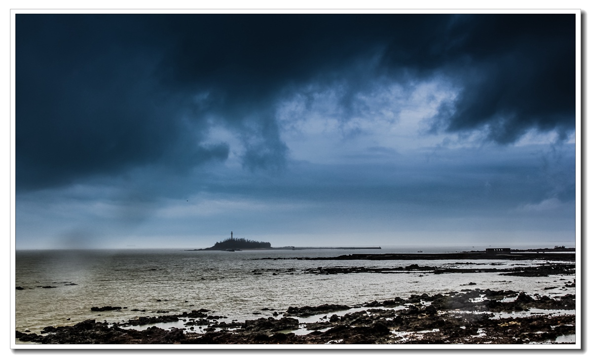暴风雨前后的天空（拜访“沙漏里的沙”好友）