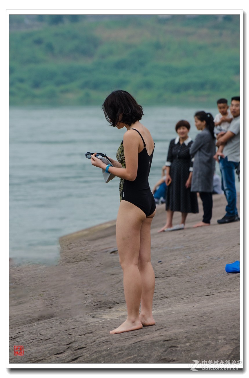 江边美女泳---支持侦察兵抓拍