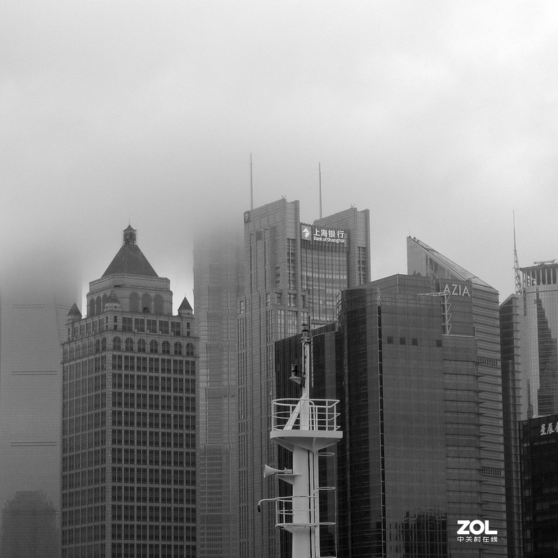 在黄浦江边随手拍几张