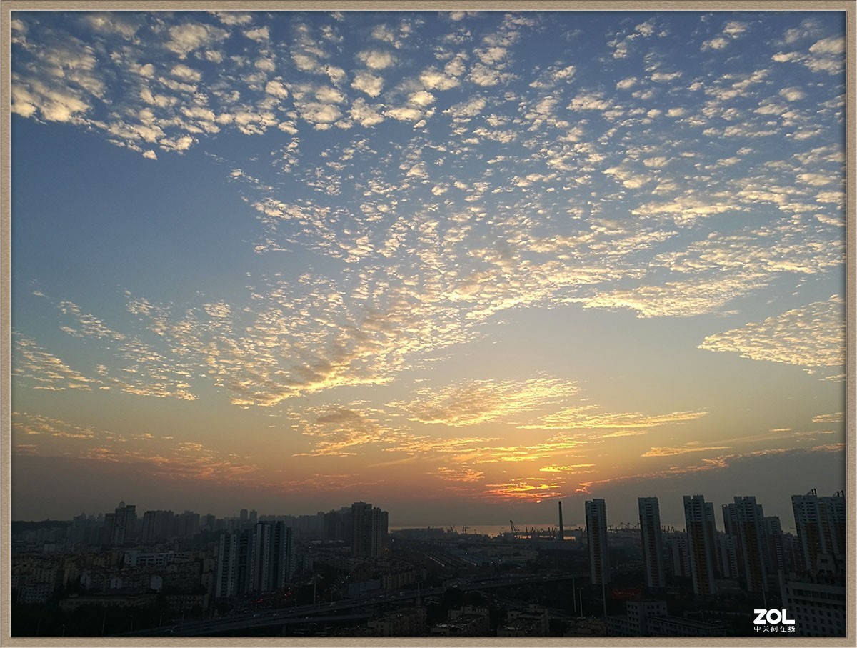 放射开屏----云霞之美