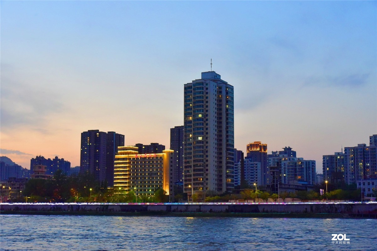 渐次灰暗，所遇安然。