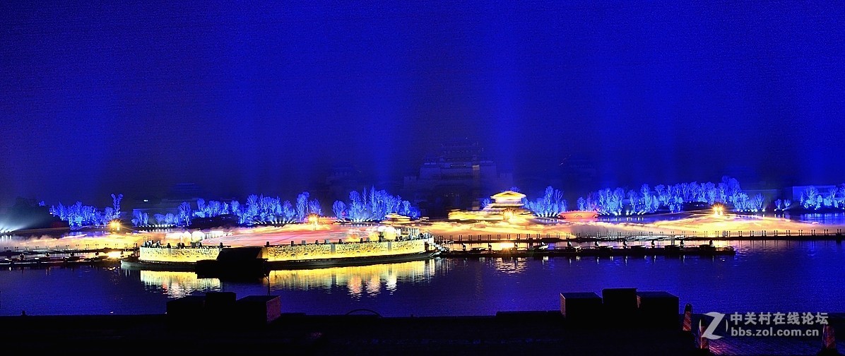 观看《兴汉胜境、天汉传奇 》水上演出