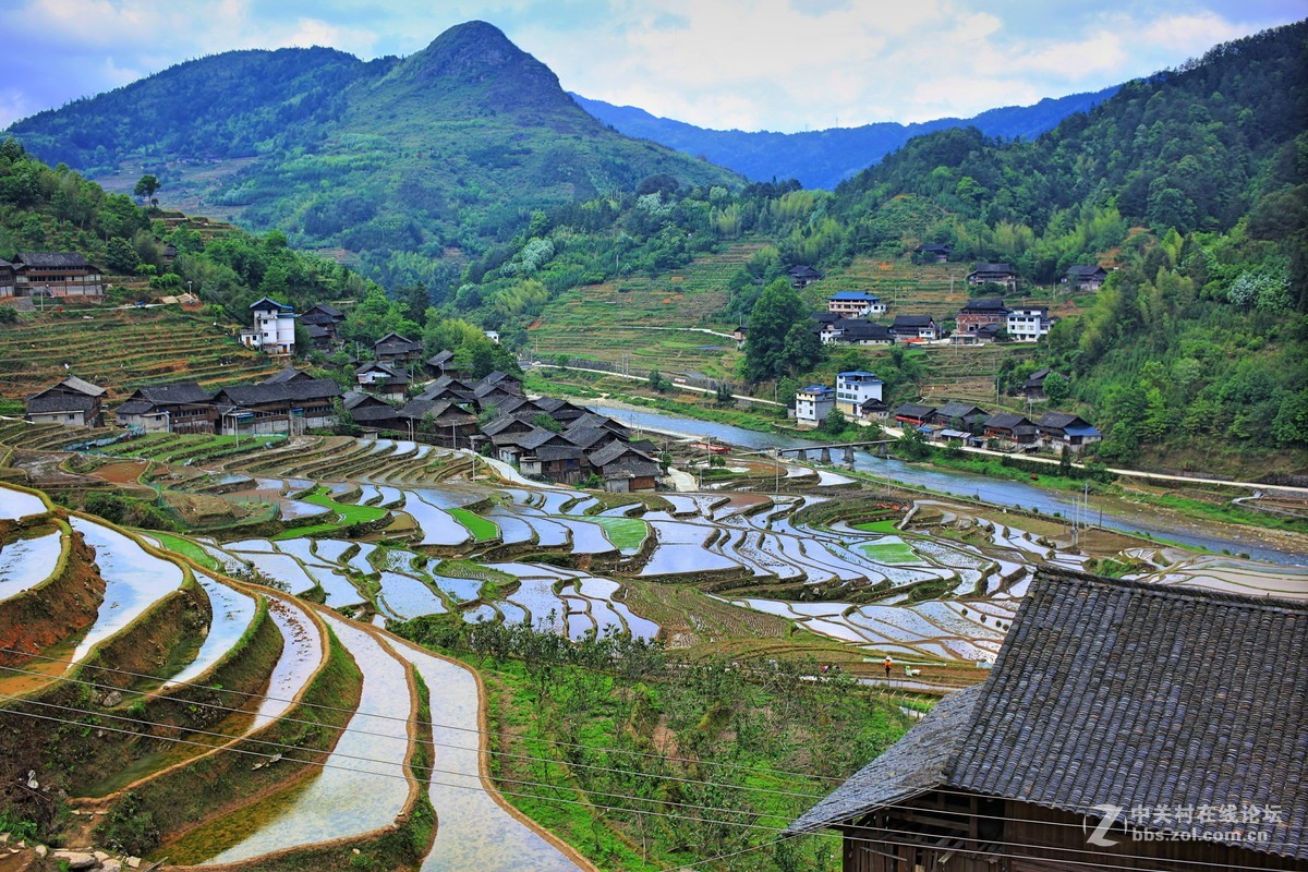 幸福伟江中洞村之春