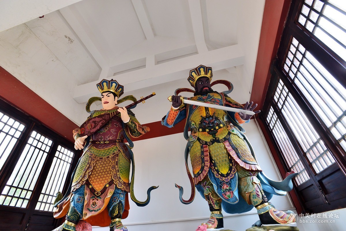 三月上将军山大圣寺吸收灵气