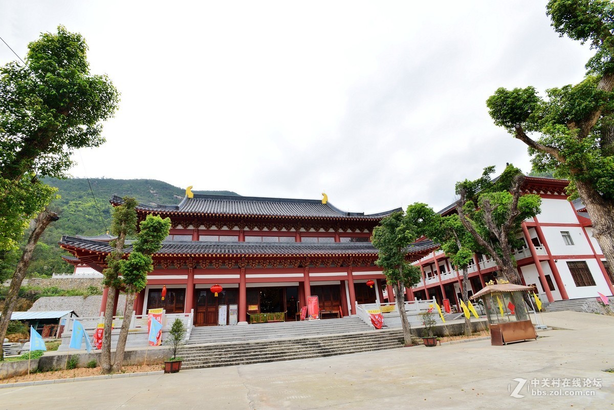 三月上将军山大圣寺吸收灵气