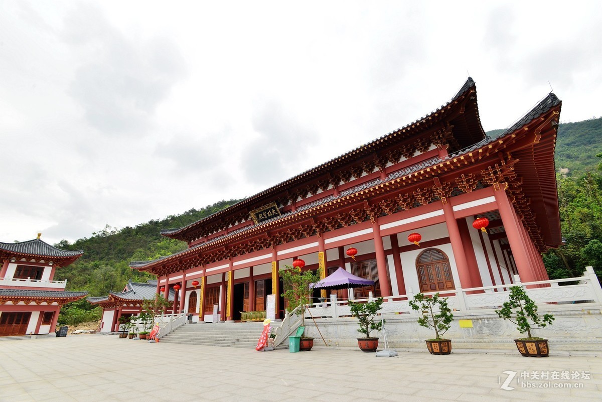 三月上将军山大圣寺吸收灵气