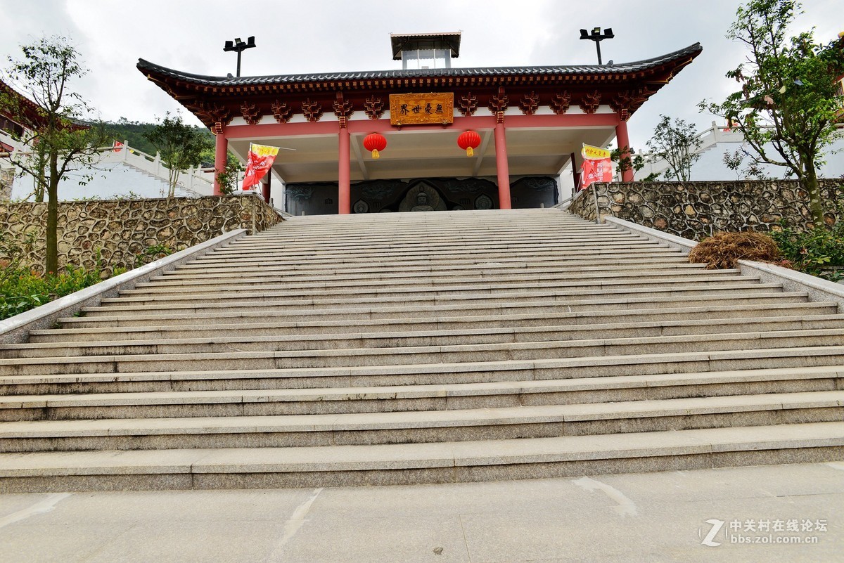 三月上将军山大圣寺吸收灵气