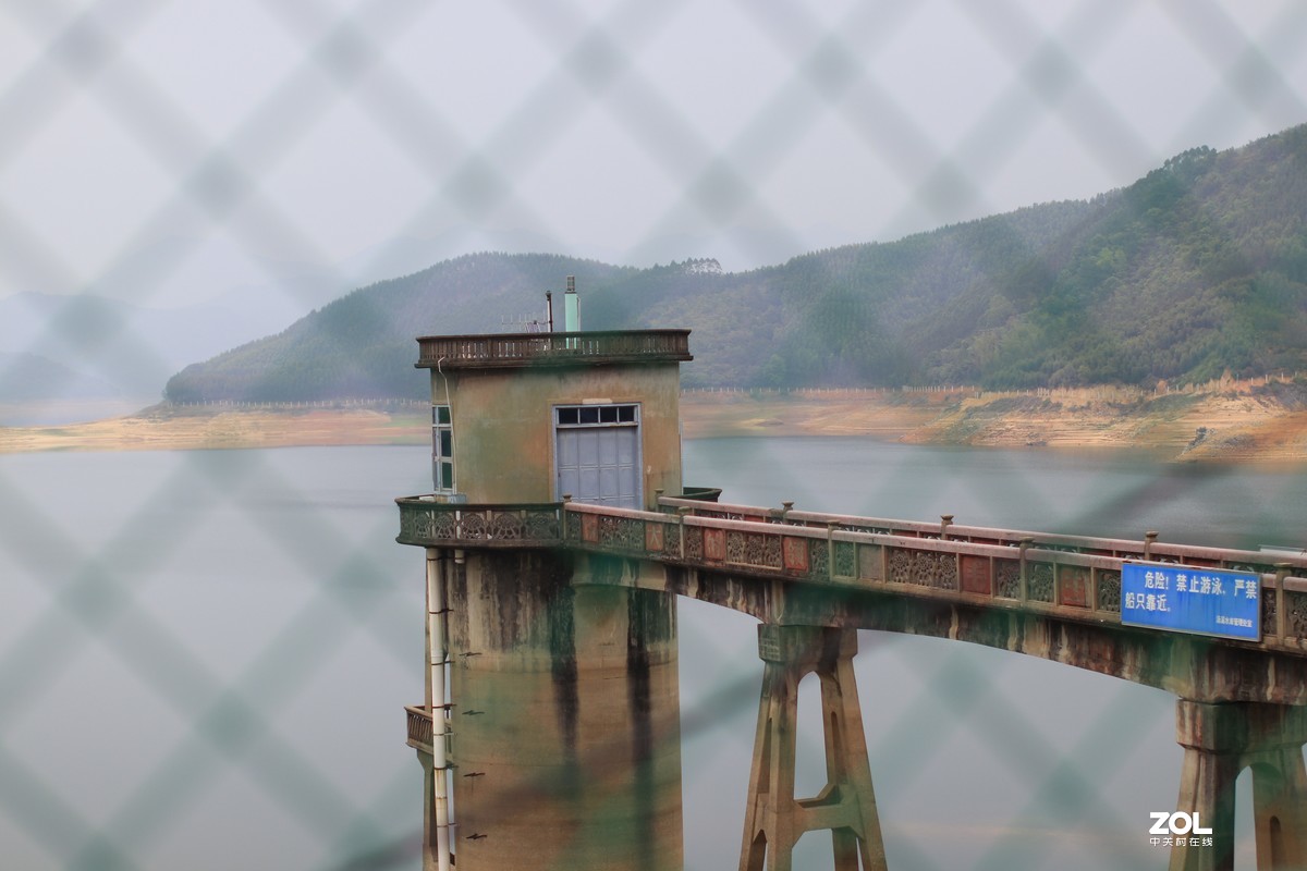 山沟里的大草原