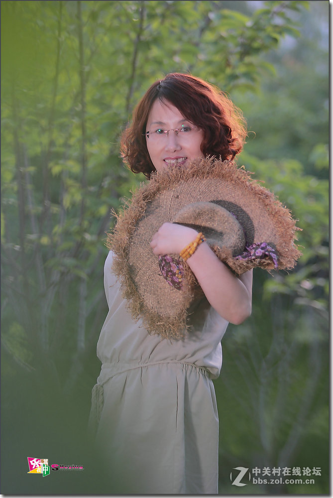 测试镜头贴-----佳能80-200老黑人像试拍