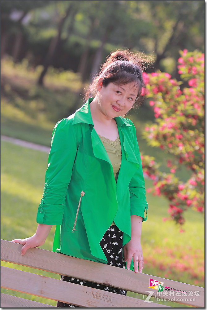 测试镜头贴-----佳能80-200老黑人像试拍