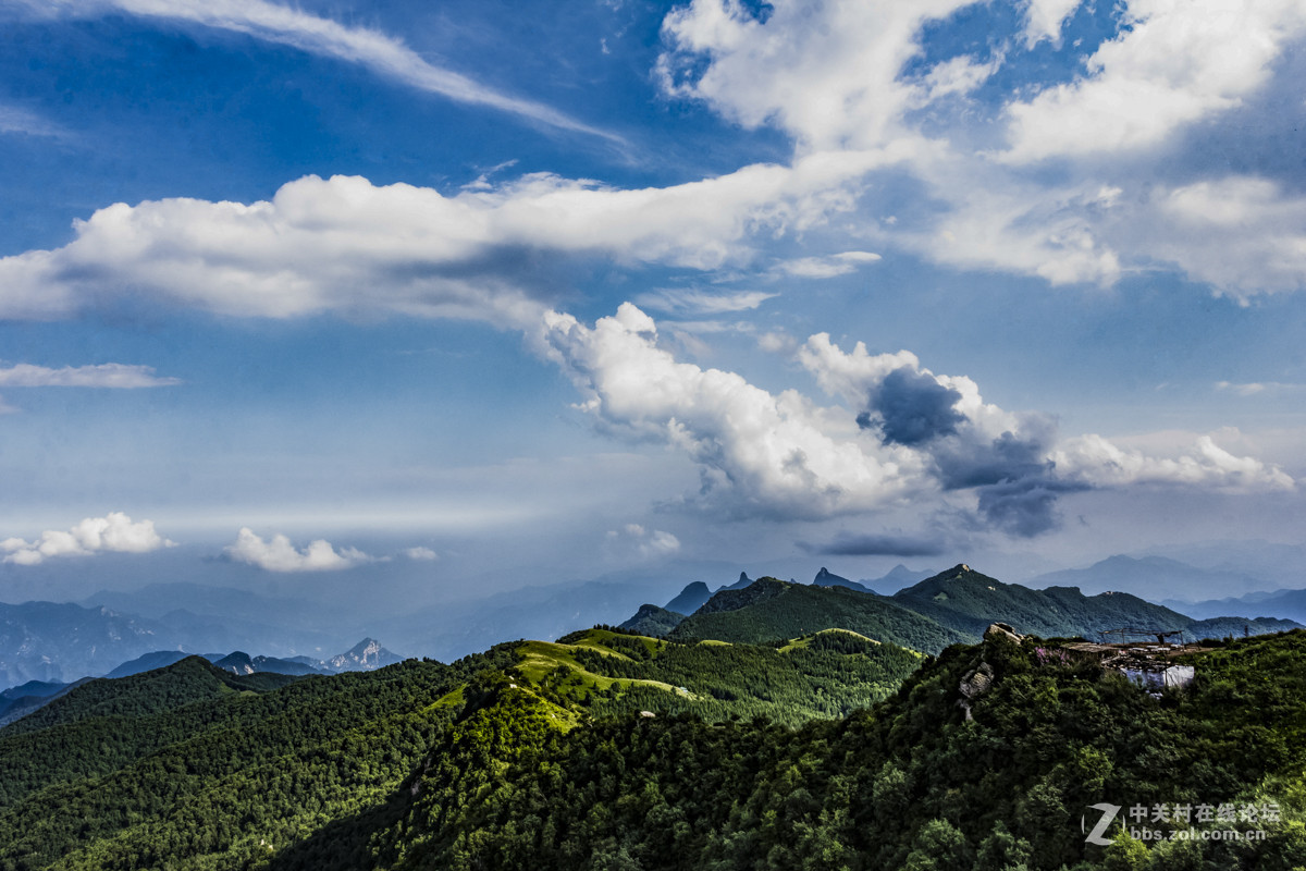 駝梁山風光