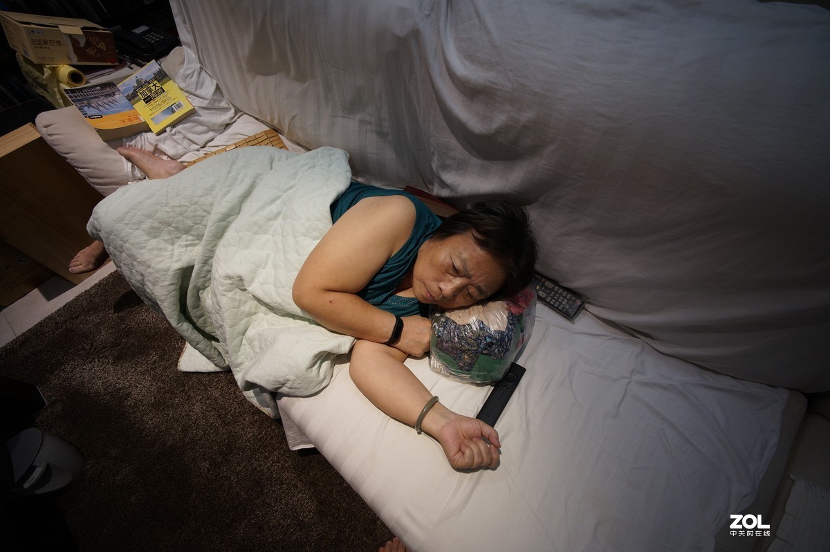 M240+50/2+28/2 VS A7M2+45/1.7+15/4.5III+CZJ35/2.4