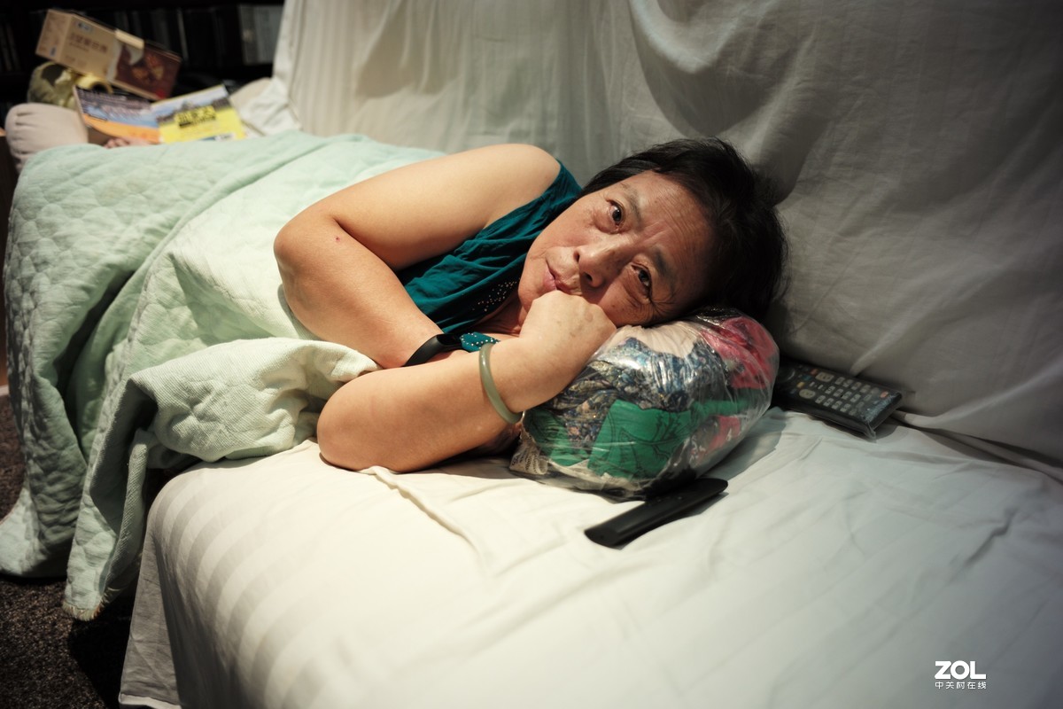 M240+50/2+28/2 VS A7M2+45/1.7+15/4.5III+CZJ35/2.4