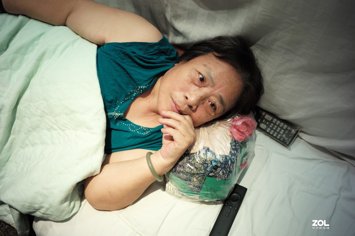 M240+50/2+28/2 VS A7M2+45/1.7+15/4.5III+CZJ35/2.4